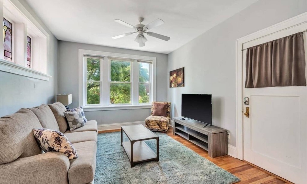Southwest Garden House | 2e Tower Grove Getaway