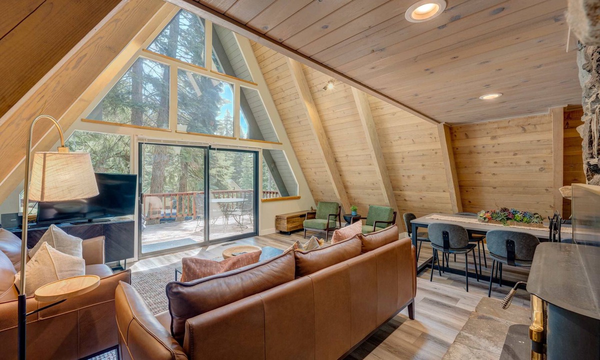 Ridgewood House | A-frame home with large deck, game room, wood fireplace & near the lake - dogs ok