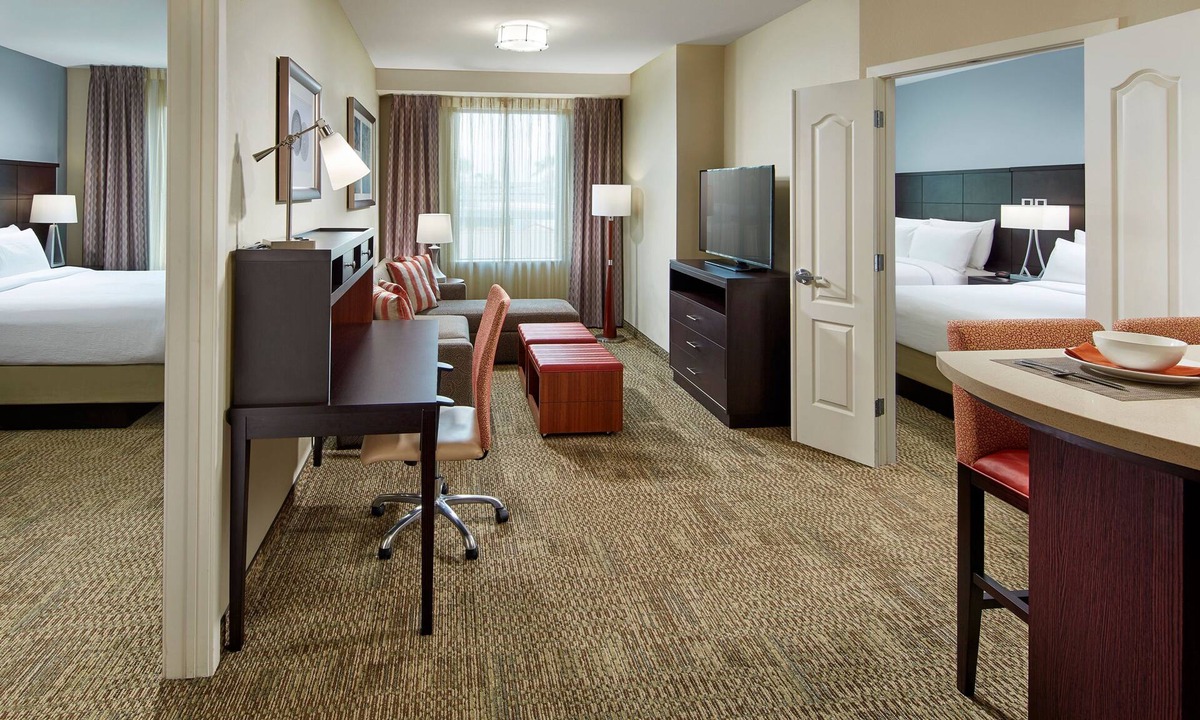 Anaheim Resort Apartment | Accessible 2-Bedroom Suite w/3 Beds, Anaheim
