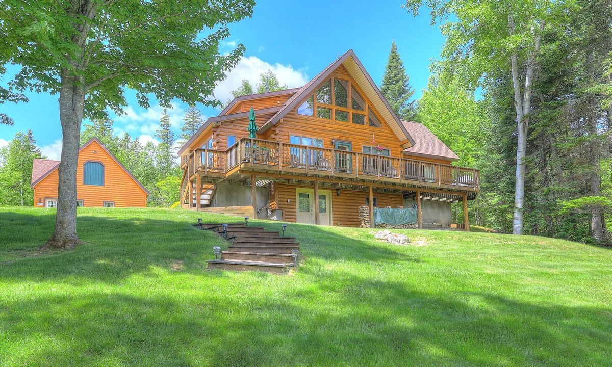 Rangeley House | 🐾As Good As It Gets - Private location on Dodge Pond, dog friendly