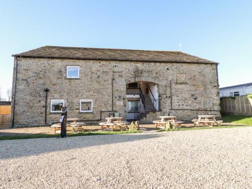 Fourstones Near Bentham House | Austwick