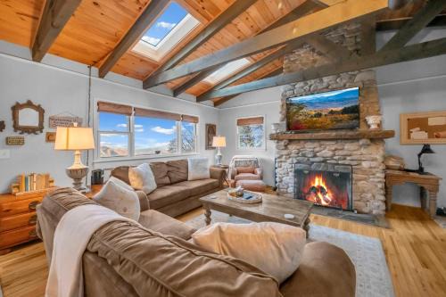 Blowing Rock House | Cloud Forest Lane