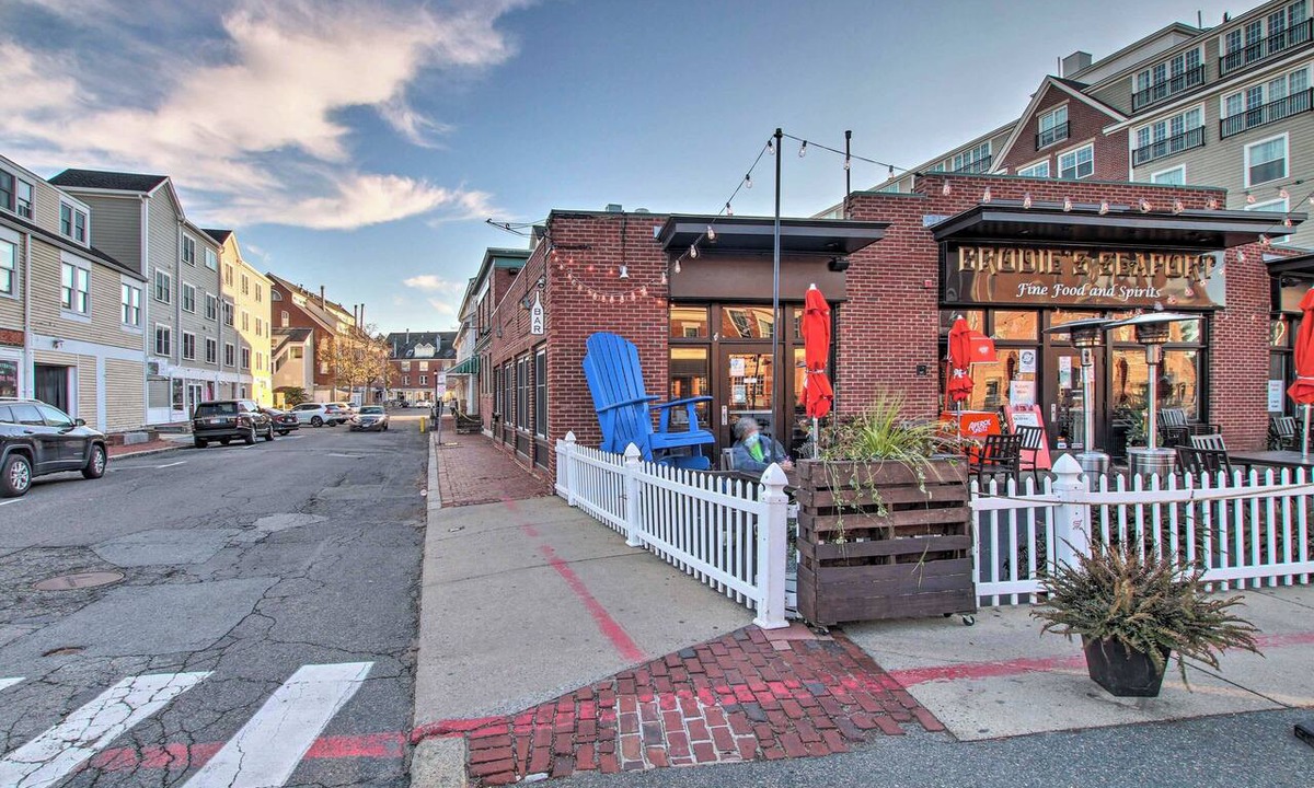 Salem Apartment | Inviting Salem Apartment Near Waterfront & Museums