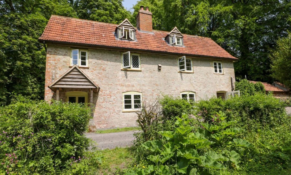 Devizes House | Keepers Cottage, Devizes