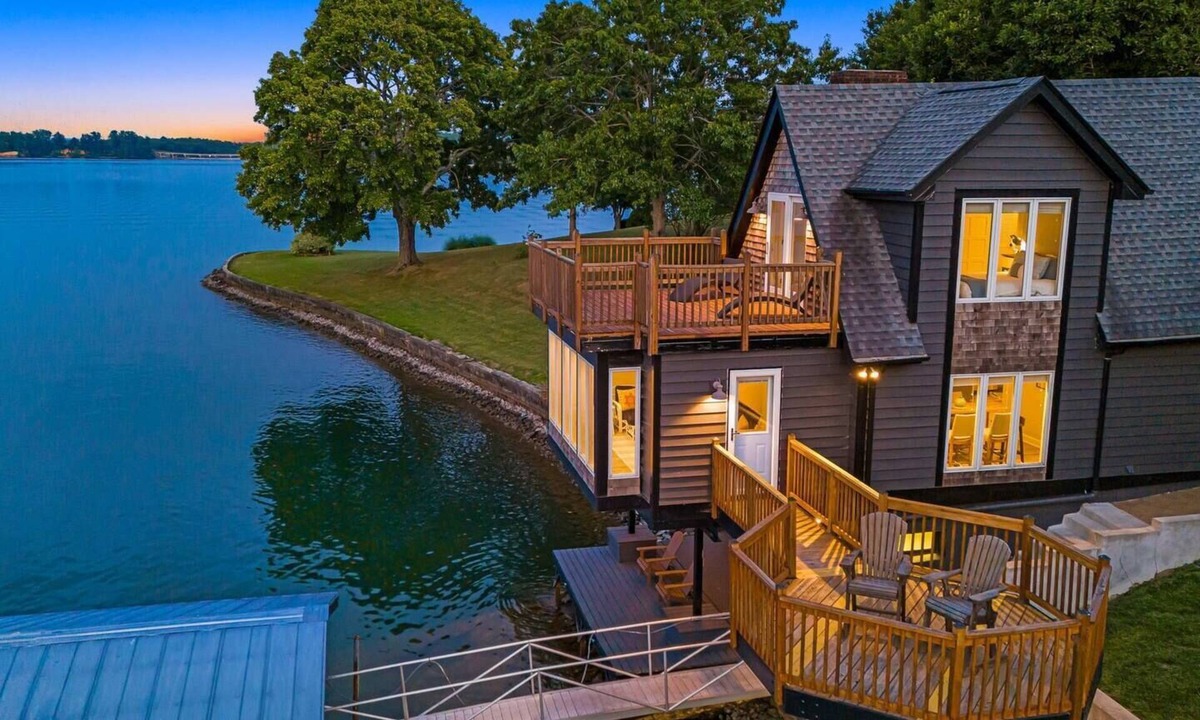 Nebo House | Lakefront Escape, Dock Access and Mountain Views!