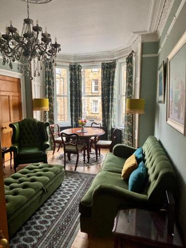 Morningside Apartment | Morningside two-bedroom period Victorian flat