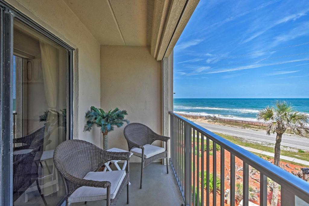 Ormond-by-the-Sea House | Oceanfront Ormond Beach Getaway w/Balcony!