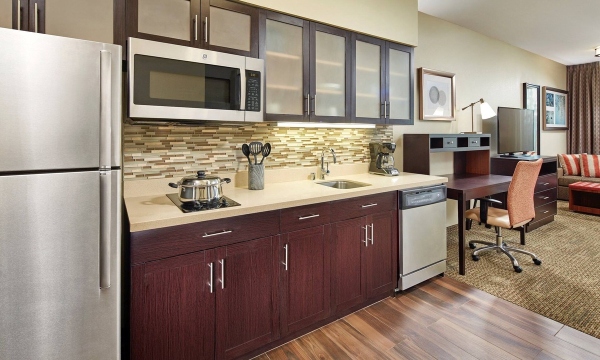 Anaheim Resort Apartment | Queen Studio Suite w/Kitchen Near Disney