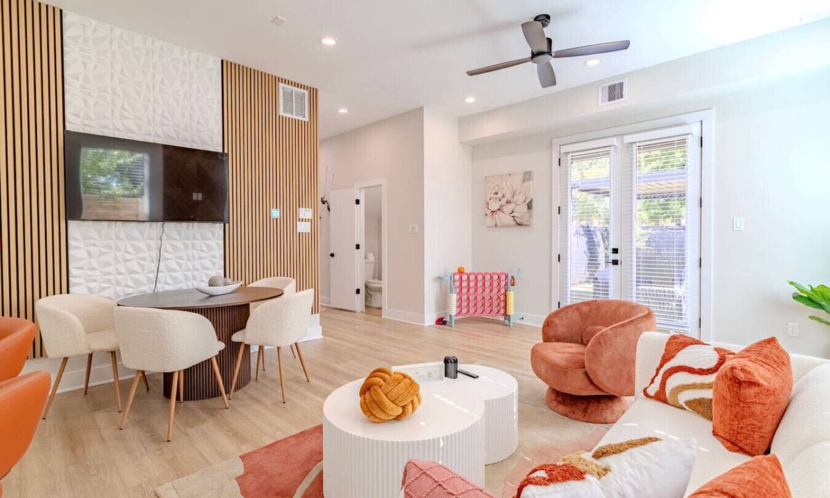 Spring Branch Central House | Stylish Spring Branch Home near Memorial Mall