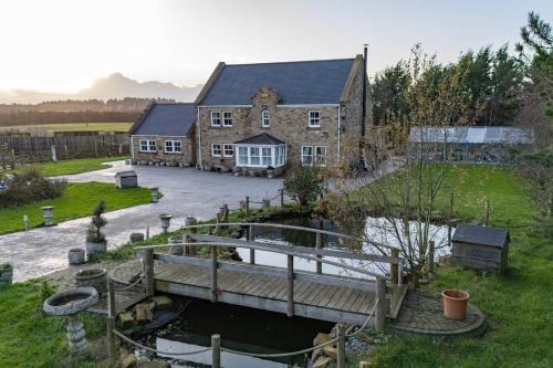 Durham House | Waterside Equestrian Lodge