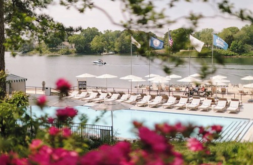 Irvington Hotel | 2 Suites Ideal for Families & Groups — Relaxing Waterfront Experience!