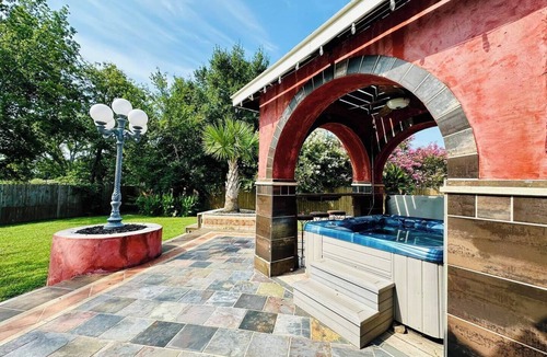 Somerville Villa | 3,100sqft Spanish-Style Villa near Aggieland, Somerville, Blue Bell and Houston!