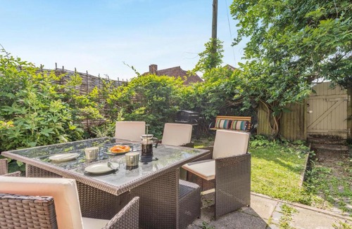 Bethersden House | 4 Bed in Bethersden oc-r44852