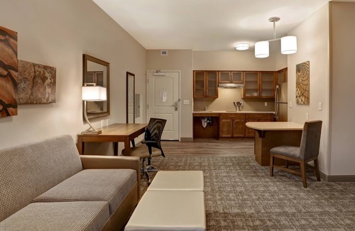 Overland Park Apartment | Accessible 1BR King Suite w/Roll-In Shower