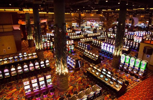 Lincoln Hotel | Bally's Twin River Lincoln Casino & Hotel