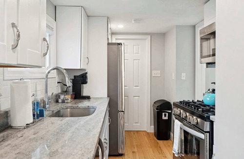Salisbury Apartment | Beachside Bliss | Beach Access | Parking | A/C