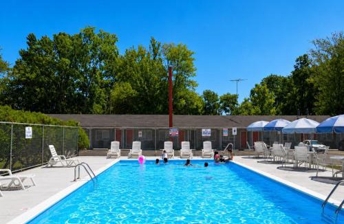 Salisbury Hotel | Beachway Motel