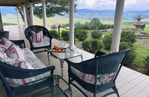 Harper House | Breathtaking Views & Deep Relaxation