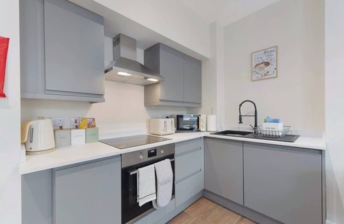 Barnard Castle Apartment | Castle-side 2 Bed - Stroll to Historic Attractions