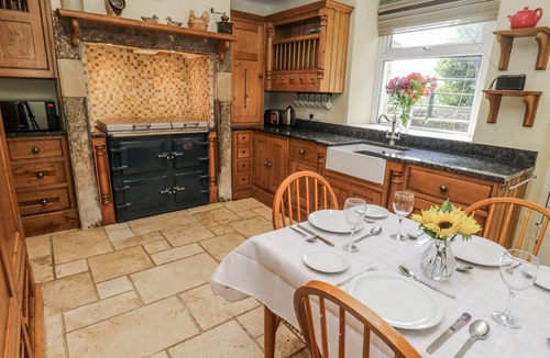 Embsay Cottage | CENTENARY COTTAGE, pet friendly, character holiday cottage in Skipton