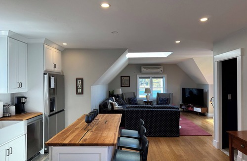 Cohasset Apartment | Charming 2-bed apartment with AC, WiFi in tranquil Cohasset, close to beaches