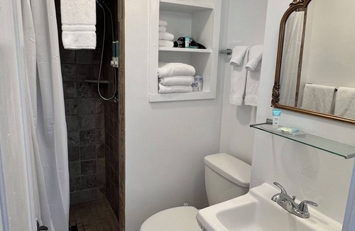 Williamsville Bed & Breakfast | Colonel Williams Inn