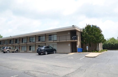 Lynchburg Hotel | Convenient Space for Families and Pets Near Sandusky Park