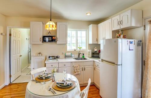 Southwest Anaheim Apartment | Cozy Couple's Oasis w/Pool: 3 Mi to Disneyland!