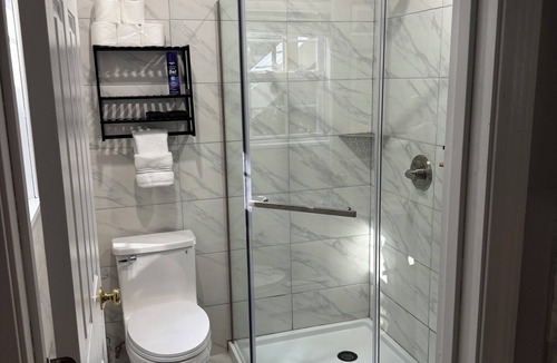Naugatuck Apartment | Delightful Studio with AC and Heat in Naugatuck