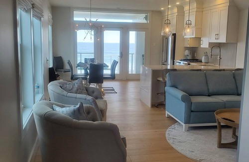 Salisbury House | Direct Ocean Front Salisbury Beach Whole House Duplex 2 units side by side. New