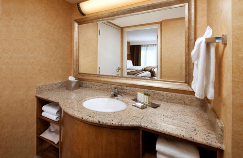 Anaheim Resort Hotel | DoubleTree Suites by Hilton Anaheim Rsrt - Conv Cntr