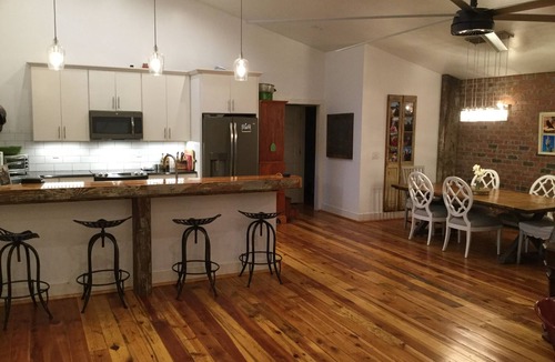 Burlington House | Extended Stay Large Waterfront Home in Secluded Bamboo Forest in Burlington NC