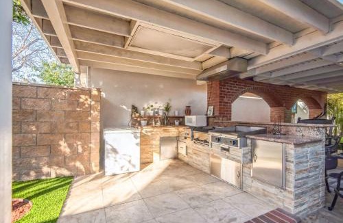 Hermosa Village House | Family Oasis
