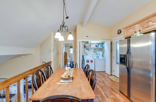 Franklin Cottage | Franklin Cabin: Deck With Smoky Mountain Views!