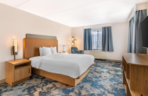 Seward Place Hotel | Hampton Inn Schenectady Downtown