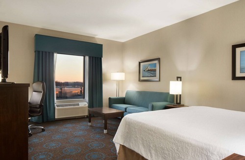 Edgewood Hotel | Hampton Inn & Suites Edgewood/Aberdeen-South