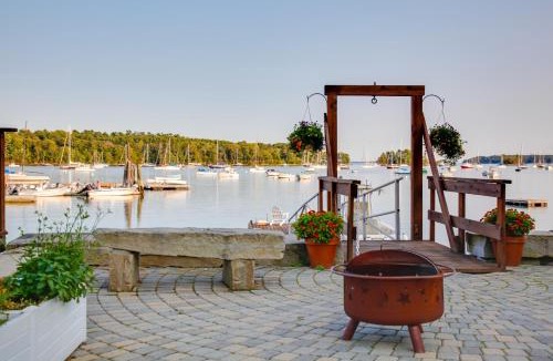 Freeport House | 'Heron Cottage' on Casco Bay w/Deck & Boat Dock!
