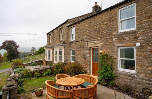 Fremington House | Hill View