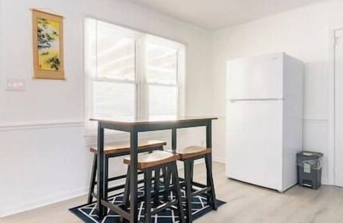 Thomasville Apartment | Ideal for Long Stays | Fast Wi-Fi