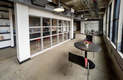 Uptown Apartment | Landing | Spectacular 2BD in Uptown