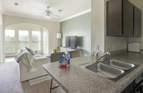 Richmond Apartment | Landing | Stunning 1BD, Clubhouse, Pool