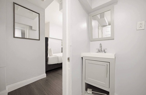 Bay Village Apartment | Lower Level Studio, Stay Tonight!