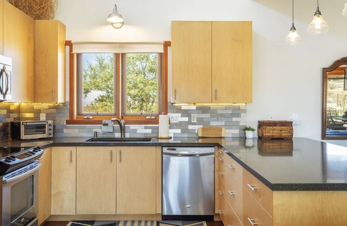 Joshua Tree House | Moonview Modern Hot Tub, Bbq & Private Pool 2 Bedroom Home by RedAwning