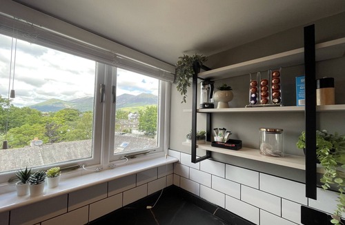 Keswick Cottage | Mountain View - an apartment that sleeps 4 guests in 2 bedrooms