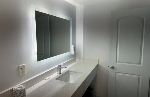 Cottage Line Hotel | Ocean View Inn