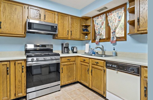 Rutherfordton House | Pet Friendly, Private Wooded Setting - Travelers Rest by Carolina Properties