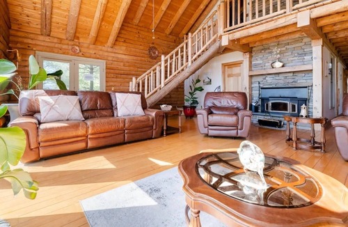 Tunkhannock Cabin | Private Cabin · Heated Pool, Sauna & Hot Tub · 2 Acres