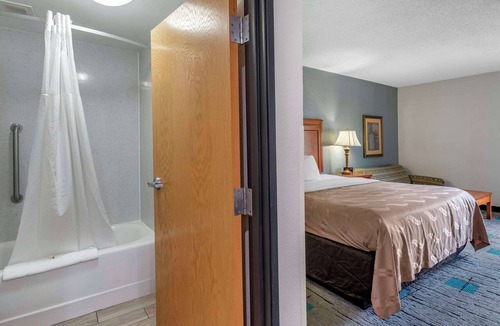 Lookout Valley Neighborhood Association Hotel | Quality Inn & Suites Chattanooga West near Lookout Mountain