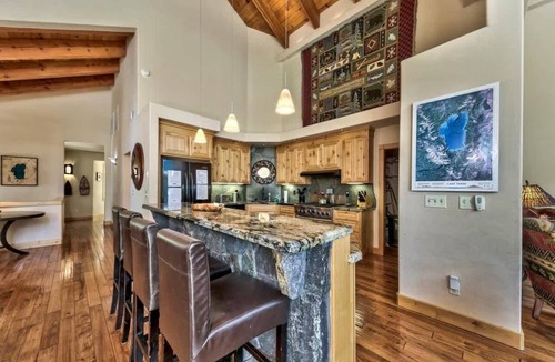 Truckee Cabin | Ramshorn Basecamp: Golf Course, Hot Tub, Bunk Beds, Beautiful Views, Arcade