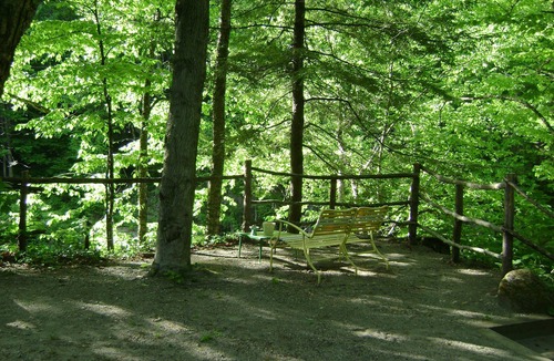 Williamsville Cottage | Romantic Rock River Cottage with Hot Tub, Fireplace & Beach - Newfane VT